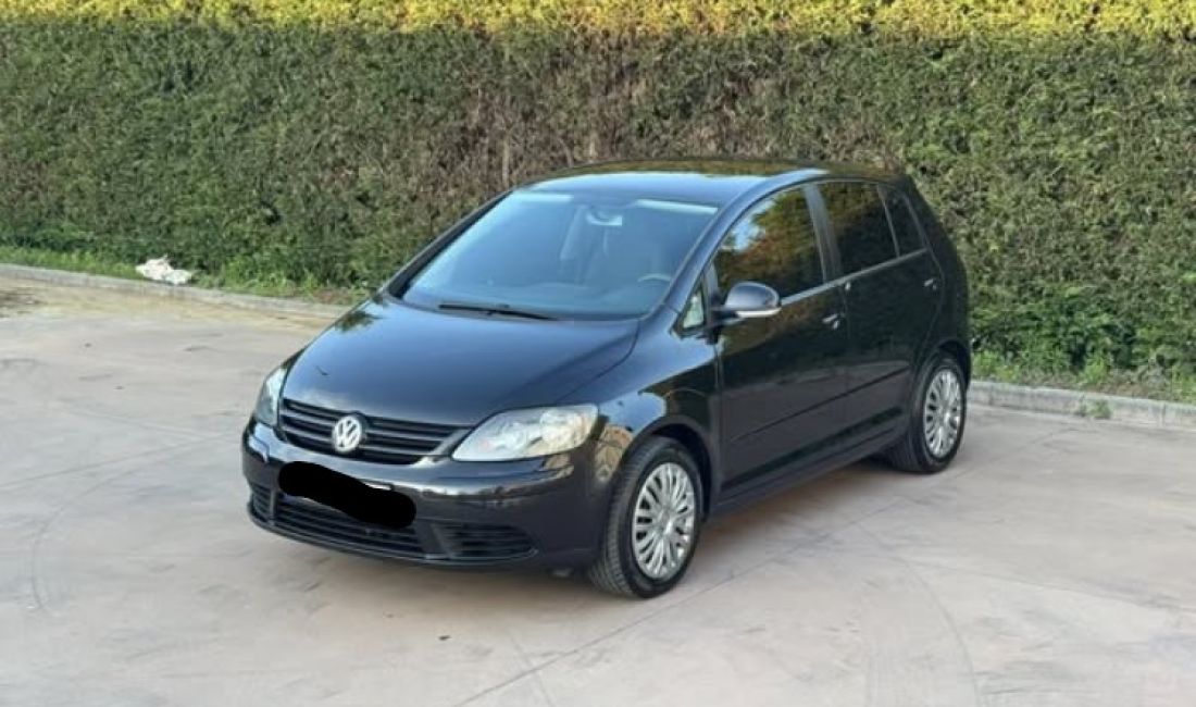 Makina ne shitje ne Tirane, Volkswagen, 2006 Diesel,Kambio Automatik Pagesa 5,300  Euro.