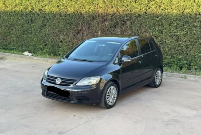 Auto in Vendita a Tirana - 5,300 Euro