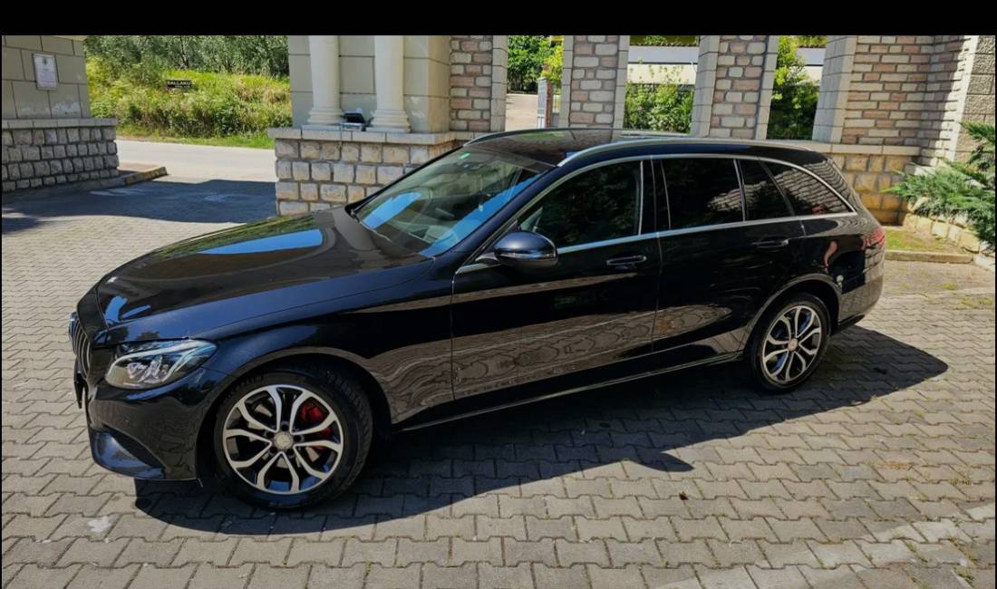 Makina ne shitje ne Tirane, Mercedes-Benz, 2012 Diesel,Kambio Automatik Pagesa 17,950  Euro.