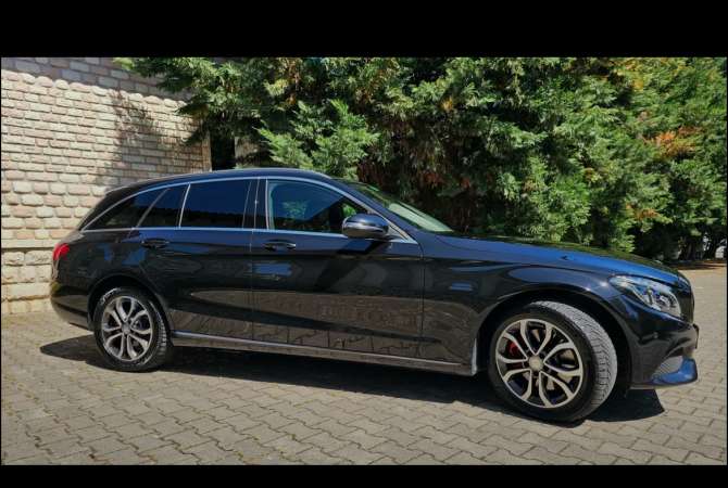 Auto in Vendita a Tirana - 17,950 Euro