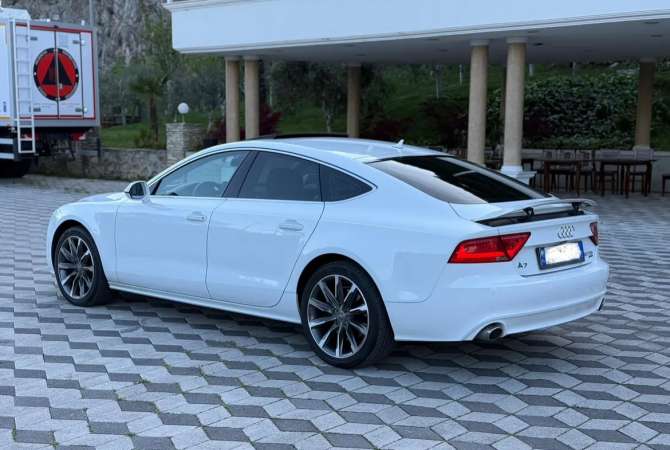 Auto in Vendita a Tirana - 13,500 Euro