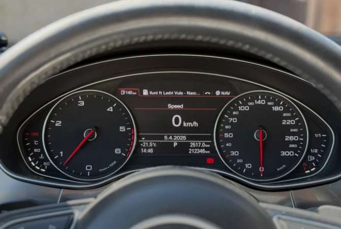 Makina ne shitje ne Tirane, Audi, 2013 Diesel,Kambio Automatik Pagesa 13,500  Euro.