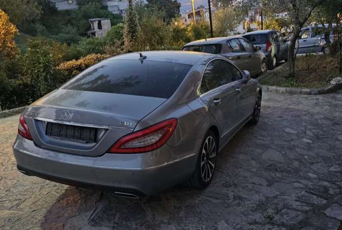 Auto in Vendita a Tirana - 13,500 Euro