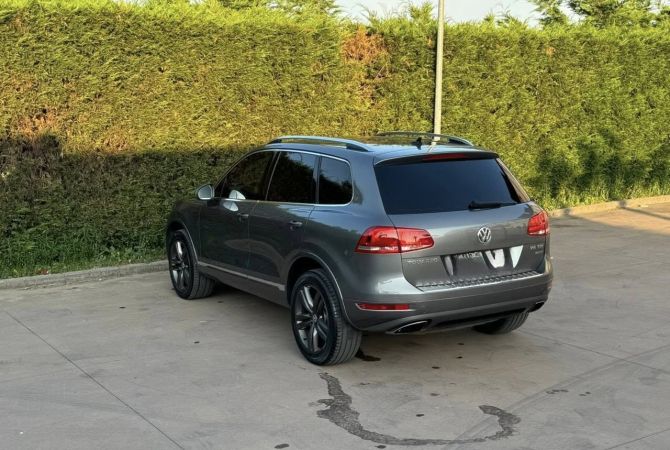 Makina ne shitje ne Tirane, Volkswagen, 2011 Diesel,Kambio Automatik Pagesa 14,500  Euro.