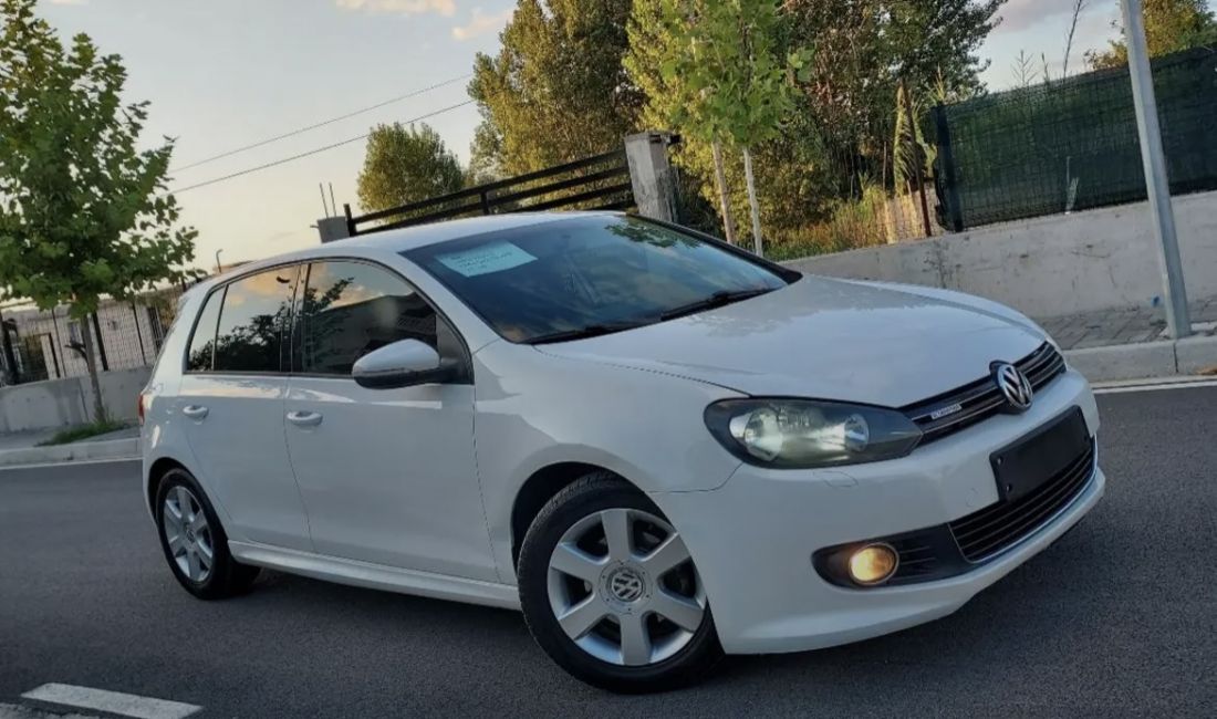Makina ne shitje ne Tirane, Volkswagen, 2011 Diesel,Kambio Manual Pagesa 5,600  Euro.