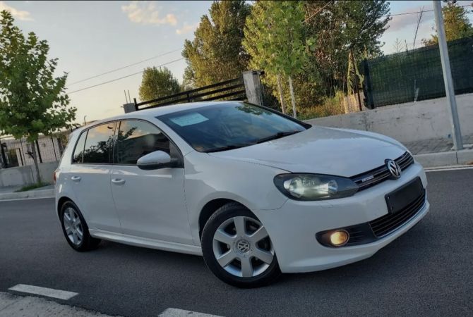 Auto in Vendita a Tirana - 5,600 Euro