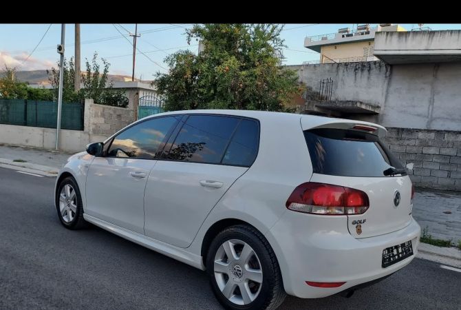 Auto in Vendita a Tirana - 5,600 Euro