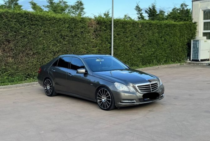 Auto in Vendita a Tirana - 10,500 Euro