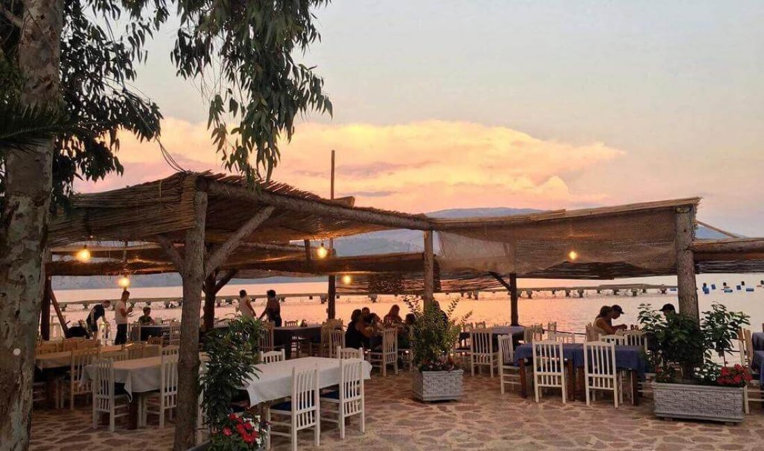 Offerte di lavoro a Santa Quaranta, Profession Tiganist, Zgarist, Kamarier restoranti, Ndihmës kamarier , Principiante/Poca esperienza, Pagamento Trattabile.