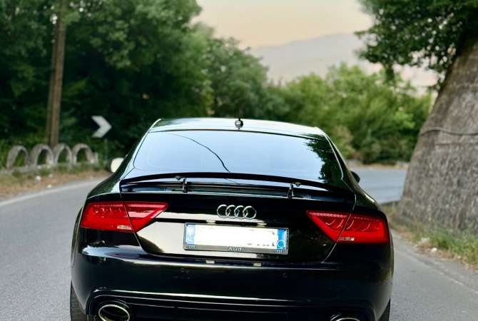 Auto in Vendita a Tirana - 13,500 Euro