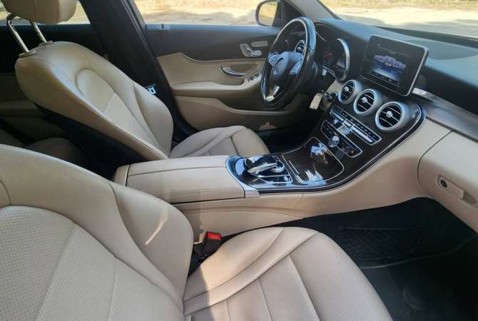 Auto in Vendita a Valona, Mercedes-Benz, 2016 Benzine,Kambio Automatik Pagamento 14,000  Euro.