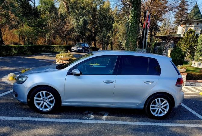 Auto in Vendita a Tirana - 4,900 Euro