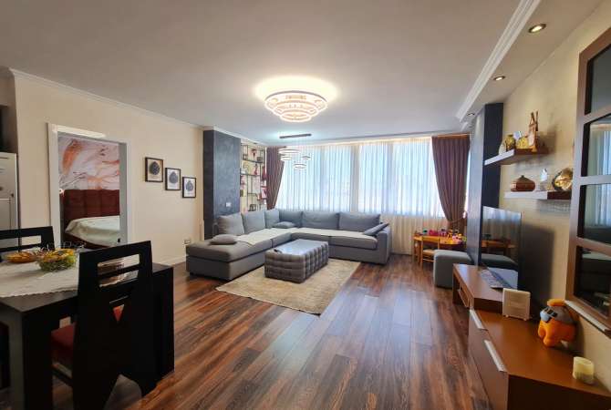 Shtepi ne shitje 2+1 ne Tirane - 220,000 Euro