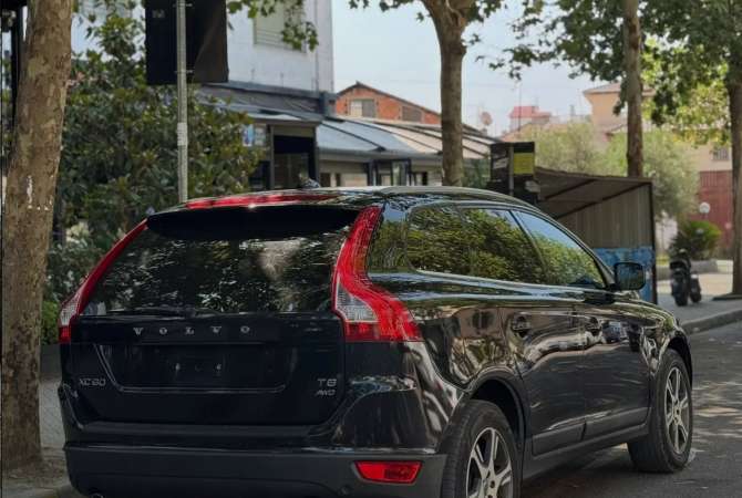 Auto in Vendita a Tirana - 8,700 Euro