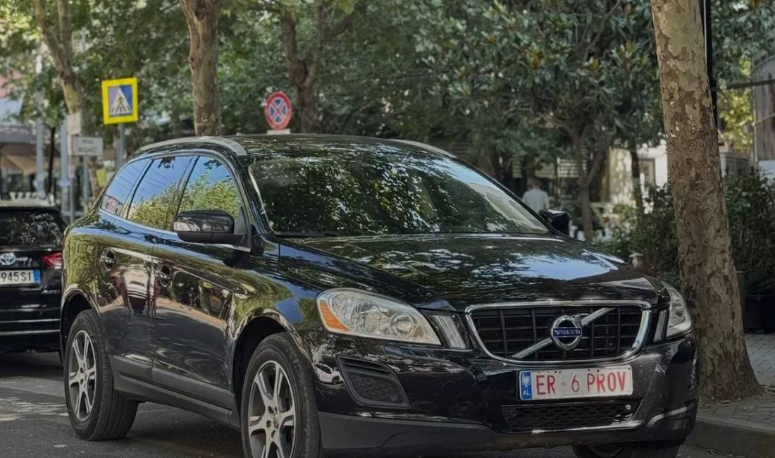 Makina ne shitje ne Tirane, Volvo, 2013 gasoline-gas,Kambio Automatik Pagesa 8,700  Euro.