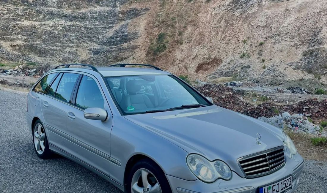 Makina ne shitje ne Tirane, Mercedes-Benz, 2005 Diesel,Kambio Automatik Pagesa 440,000  Leke.