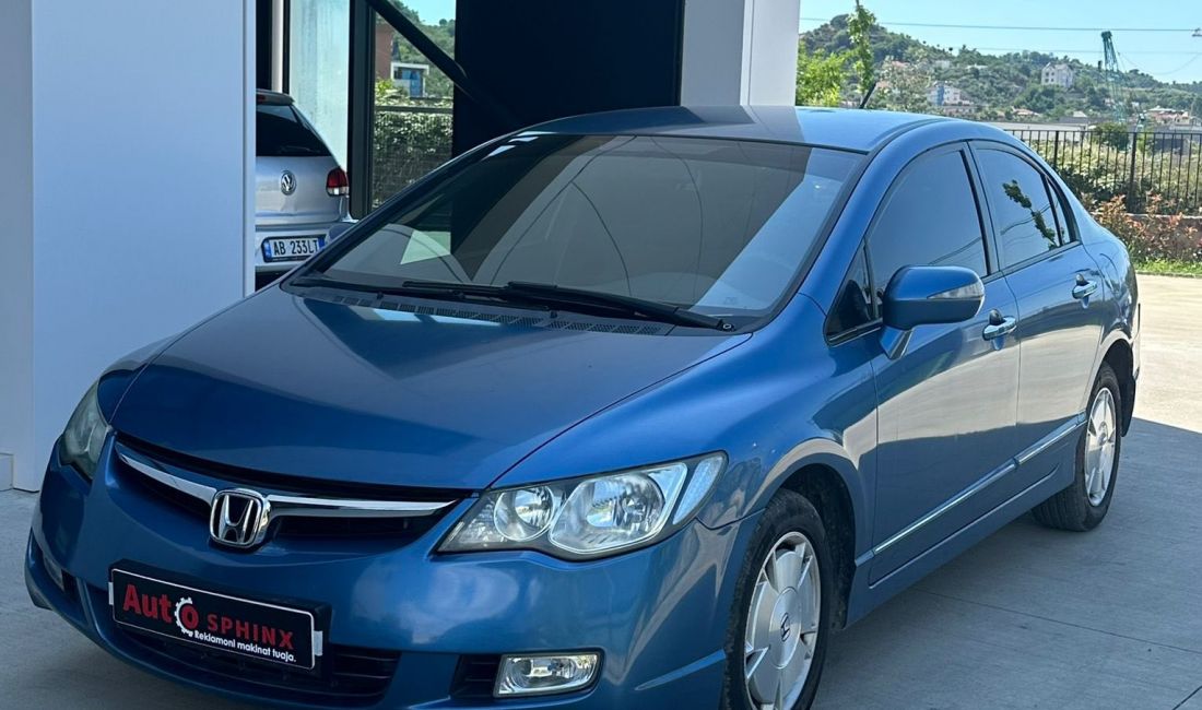 Makina ne shitje ne Tirane, Honda, 2008 Benzine,Kambio Automatik Pagesa 4,300  Euro.