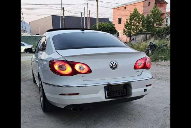 Makina ne shitje ne Tirane, Volkswagen, 2011 gasoline-gas,Kambio Automatik Pagesa 5,700  Euro.