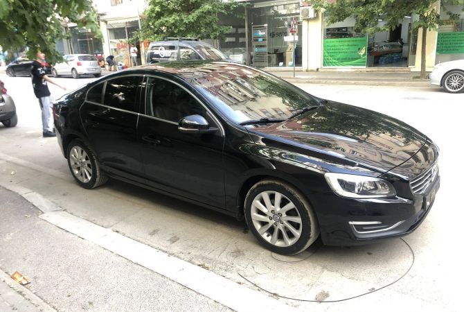 Auto in Vendita a Tirana - 10,000 Euro