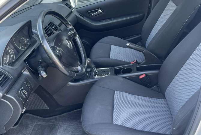 Makina ne shitje ne Tirane, Mercedes-Benz, 2006 Diesel,Kambio Automatik Pagesa 2,900  Euro.