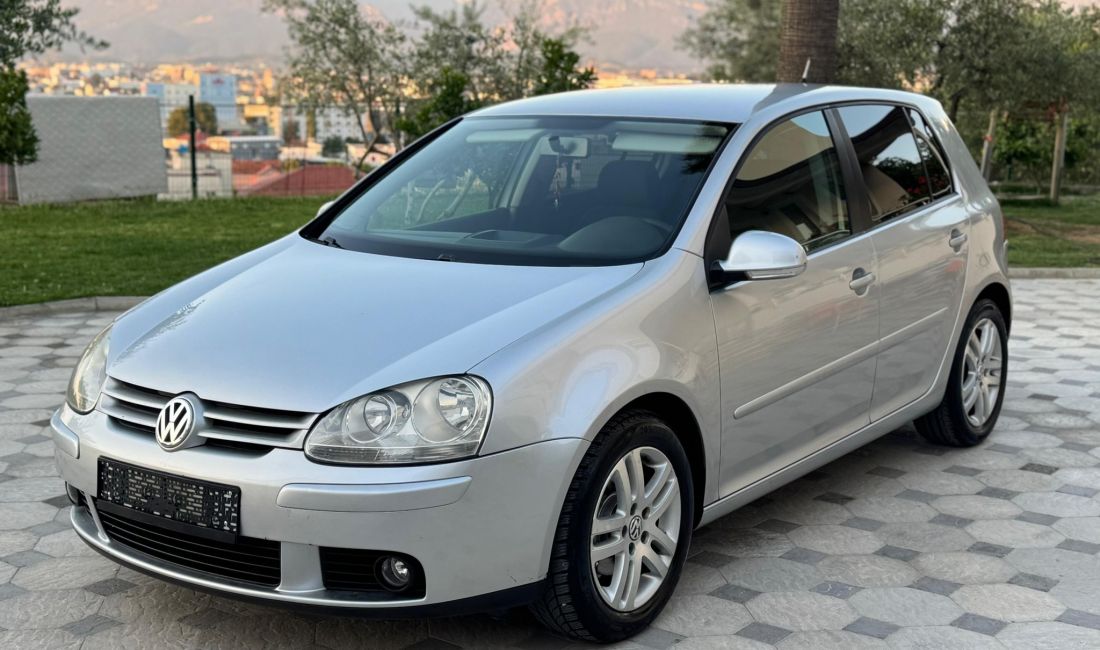 Auto in Vendita a Tirana, Volkswagen, 2006 gasoline-gas,Kambio Manual Pagamento 3,900  Euro.