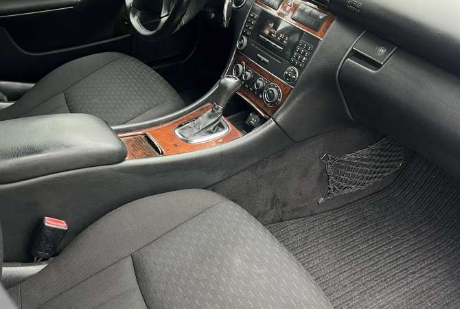 Auto in Vendita a Tirana, Mercedes-Benz, 2006 Diesel,Kambio Automatik Pagamento 4,600  Euro.