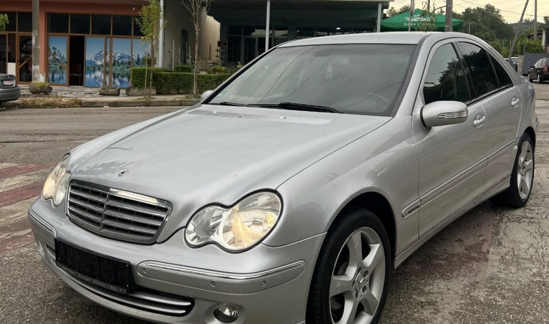 Auto in Vendita a Tirana, Mercedes-Benz, 2006 Diesel,Kambio Automatik Pagamento 4,600  Euro.