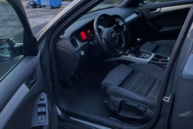 Makina ne shitje ne Tirane, Audi, 2010 Diesel,Kambio Automatik Pagesa 6,000  Euro.