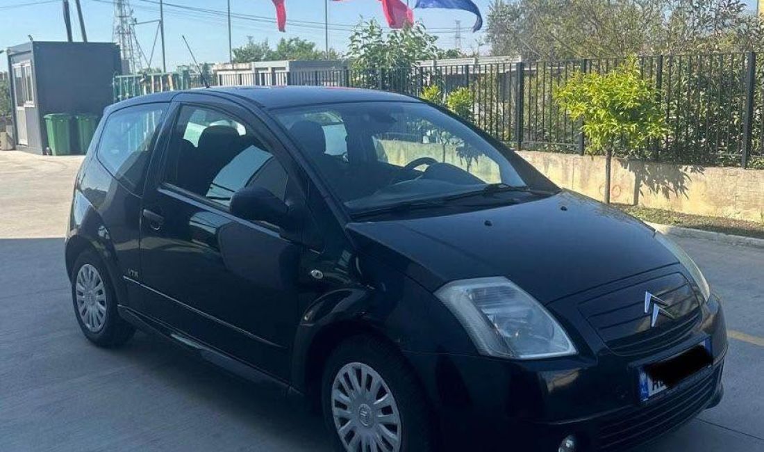 Makina ne shitje ne Tirane, Citroen, 2006 Diesel,Kambio Automatik Pagesa 3,500  Euro.