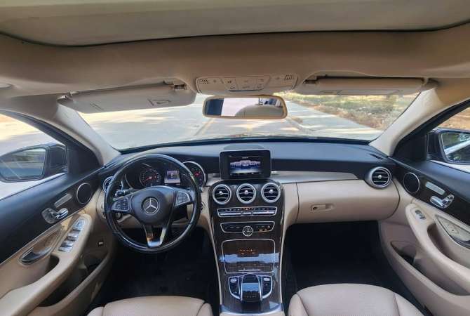 Auto in Vendita a Valona, Mercedes-Benz, 2016 Benzine,Kambio Automatik Pagamento 14,000  Euro.