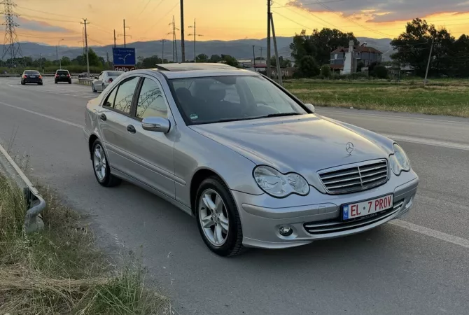 Auto in Vendita a Tirana - 4,000 Euro