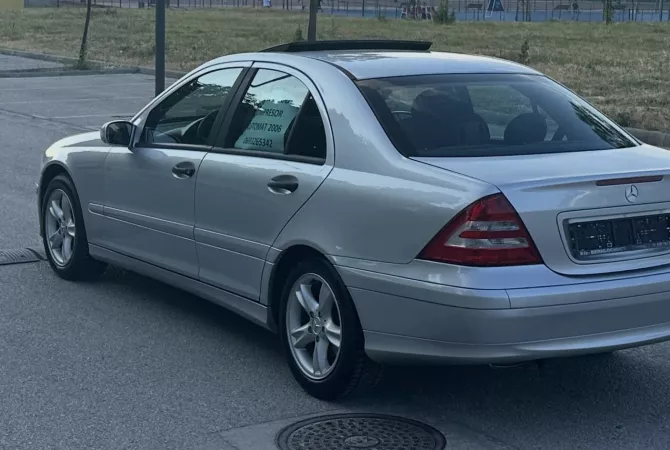 Auto in Vendita a Tirana - 4,000 Euro