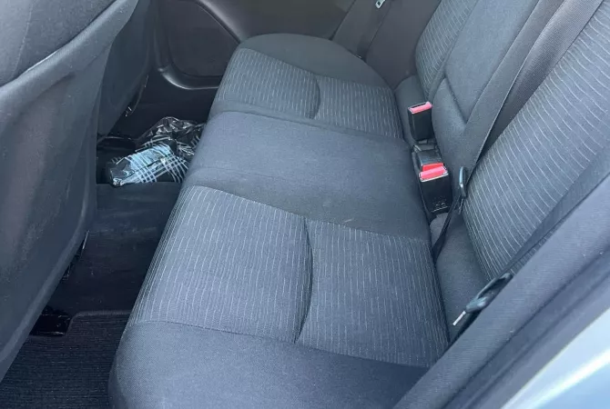 Auto in Vendita a Tirana, Mercedes-Benz, 2006 Benzine,Kambio Automatik Pagamento 4,000  Euro.