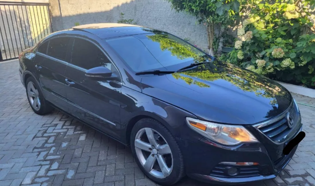 Auto in Vendita a Tirana, Volkswagen, 2010 gasoline-gas,Kambio Automatik Pagamento 5,500  Euro.