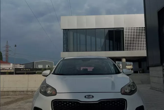 Auto in Vendita a Tirana - 14,000 Euro