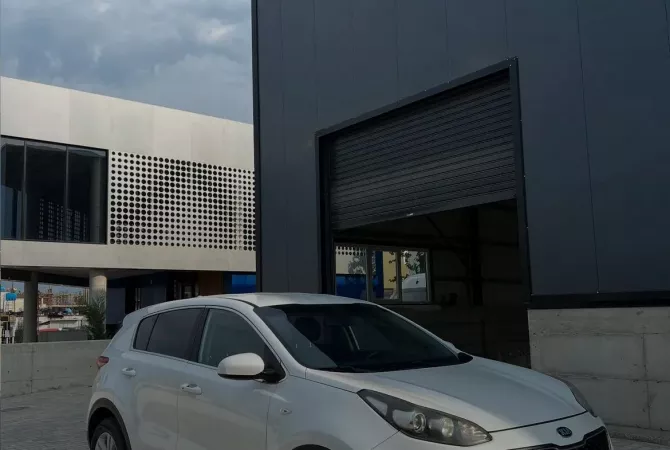 Auto in Vendita a Tirana, KIA, 2016 Diesel,Kambio Automatik Pagamento 14,000  Euro.