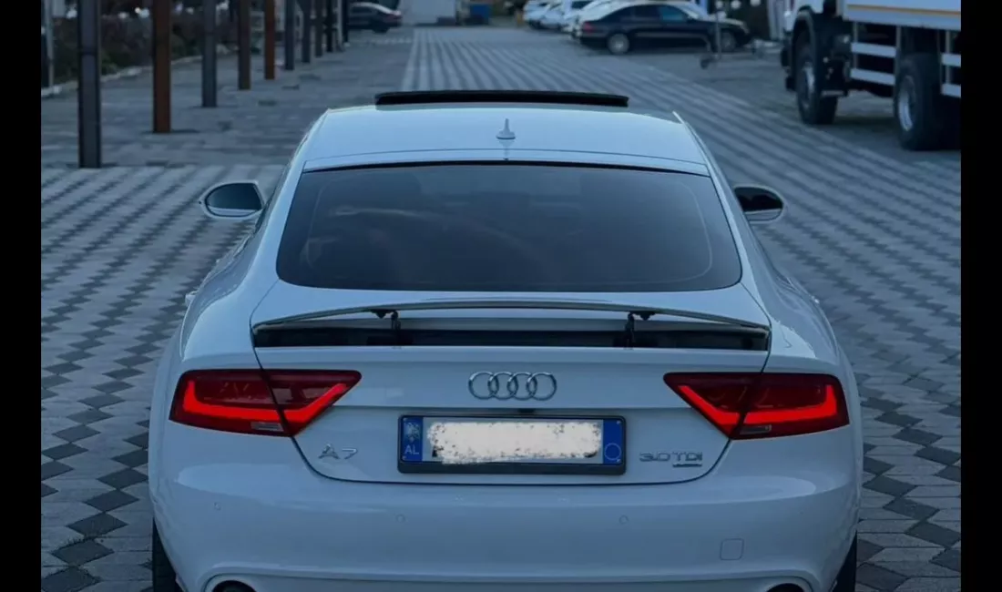 Auto in Vendita a Tirana, Audi, 2013 Diesel,Kambio Automatik Pagamento 13,400  Euro.