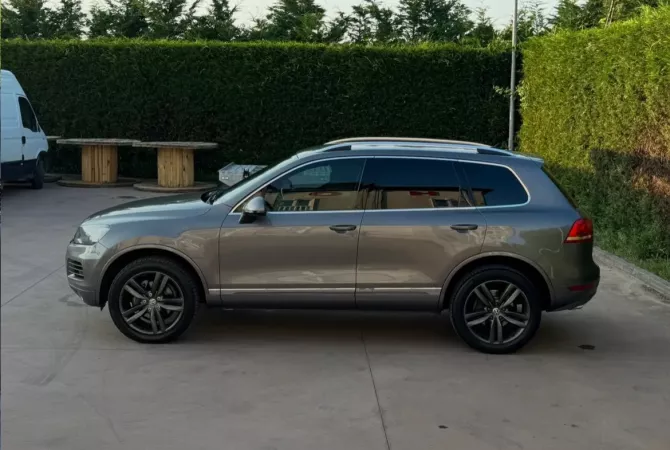 Auto in Vendita a Tirana - 13,500 Euro