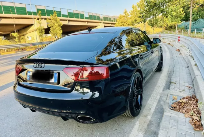 Auto in Vendita a Tirana - 9,999 Euro