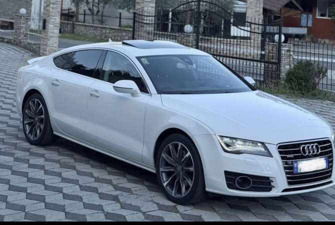 Auto in Vendita a Tirana - 13,400 Euro