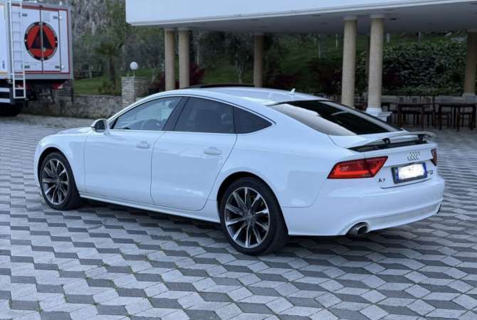 Auto in Vendita a Tirana - 13,400 Euro