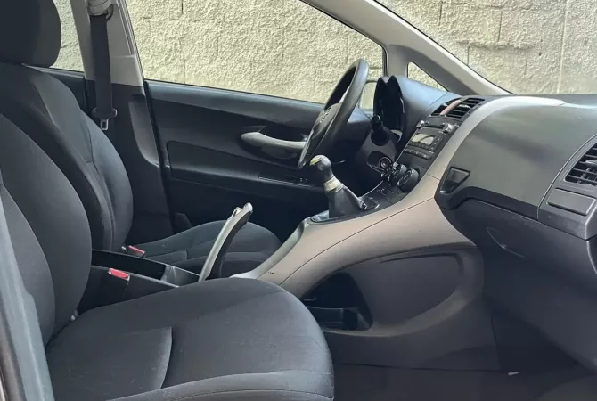 Auto in Vendita a Tirana, Toyota, 2008 Diesel,Kambio Manual Pagamento 4,700  Euro.