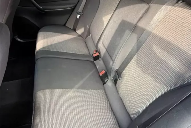 Auto in Vendita a Tirana, Mercedes-Benz, 2006 gasoline-gas,Kambio Automatik Pagamento 5,400  Euro.