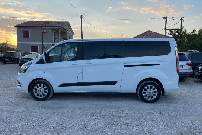 🚗 Makine me qera Ford Tourneo Custom 9-vendesh 120Euro