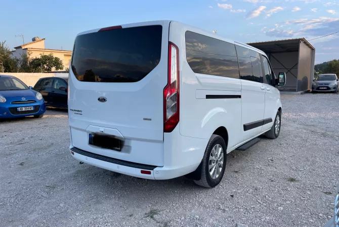 🚗 Makine me qera Ford Tourneo Custom 9-vendesh 120Euro