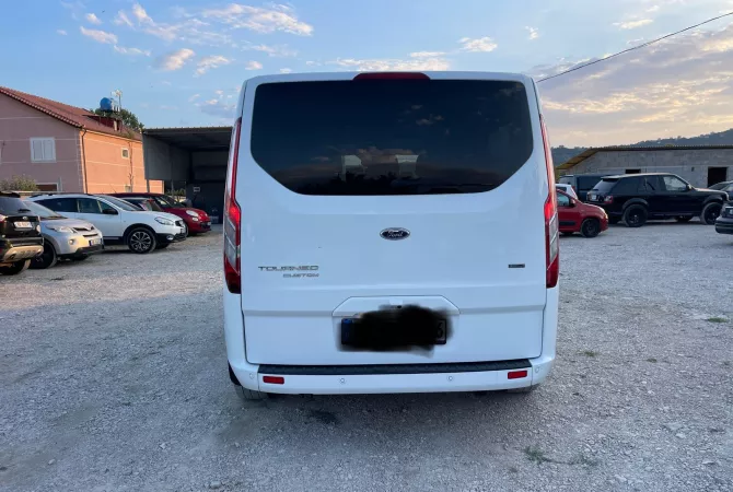 🚗 Makine me qera Ford Tourneo Custom 9-vendesh 120Euro