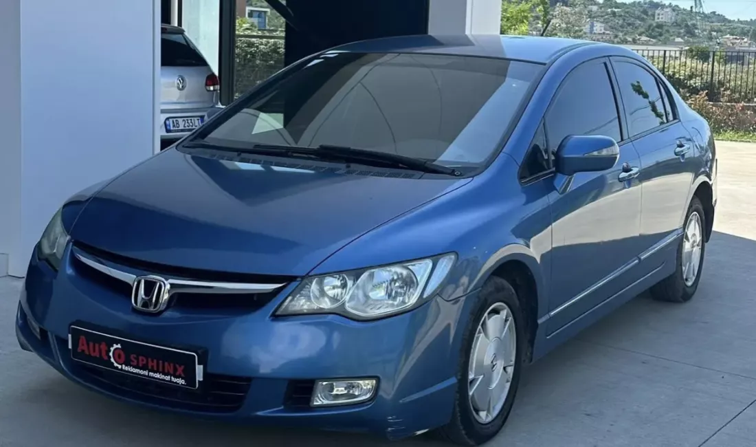 Auto in Vendita a Tirana, Honda, 2008 Benzine,Kambio Automatik Pagamento 4,300  Euro.