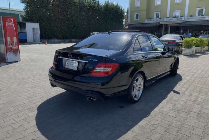 Auto in Vendita a Tirana - 8,900 Euro