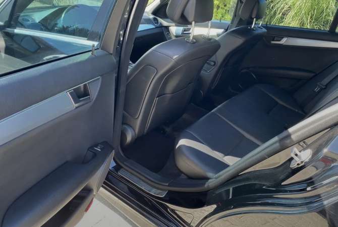 Auto in Vendita a Tirana, Mercedes-Benz, 2012 Benzine,Kambio Automatik Pagamento 8,900  Euro.