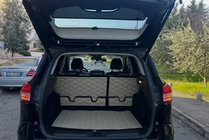 Auto in Vendita a Tirana, Ford, 2016 Diesel,Kambio Automatik Pagamento 11,500  Euro.